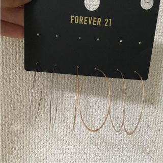 フォーエバートゥエンティーワン(FOREVER 21)の流行り！フープピアス f21 三点セット(ピアス)