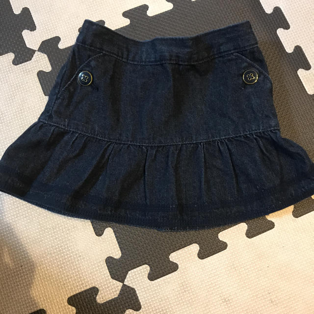 babyGAP(ベビーギャップ)のGap デニムスカート 95㎝ キッズ/ベビー/マタニティのキッズ服女の子用(90cm~)(スカート)の商品写真