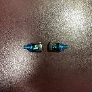 Ultimate Ears TRIPLE.FI 10 R正常 L破損(ヘッドフォン/イヤフォン)