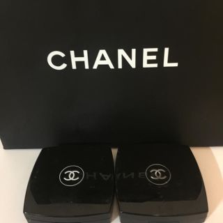 シャネル(CHANEL)のシャネル 限定 2個セット シルバー フェイスパウダー アイシャドウ グロス (フェイスパウダー)