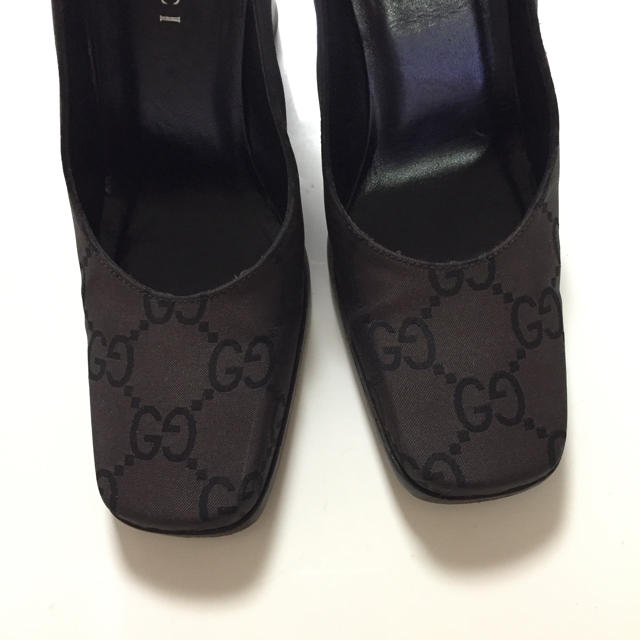 Gucci(グッチ)のGUCCI パンプス ブラウン ロゴ レディースの靴/シューズ(ハイヒール/パンプス)の商品写真