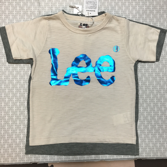 Lee(リー)の★よっぴ様専用★Lee Tシャツ 新品 130と100 キッズ/ベビー/マタニティのキッズ服男の子用(90cm~)(Tシャツ/カットソー)の商品写真