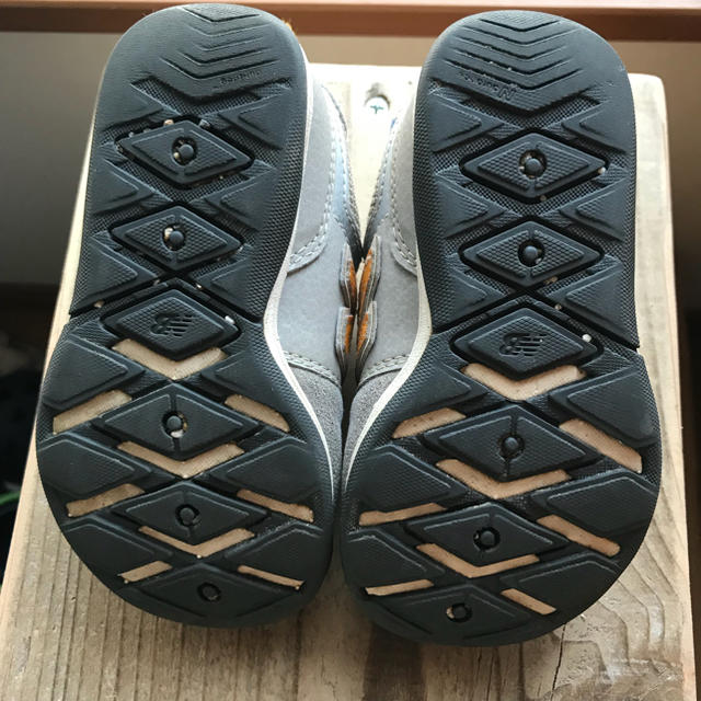 New Balance(ニューバランス)のニューバランス 574 グレー 14㎝ キッズ/ベビー/マタニティのベビー靴/シューズ(~14cm)(スニーカー)の商品写真