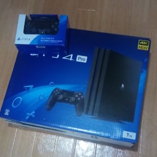 プレイステーション4(PlayStation4)のプレステ4　プロ　CUH-7100B B01(家庭用ゲーム機本体)