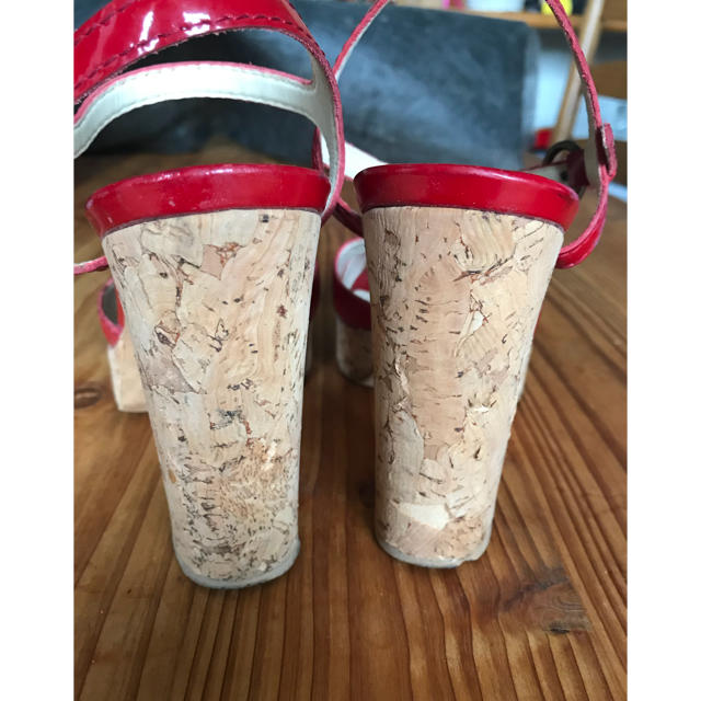 miumiu(ミュウミュウ)のmiumiu サンダル コルク レディースの靴/シューズ(サンダル)の商品写真