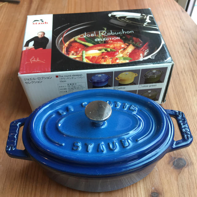 staub ストウブ ミニココット  オーバル