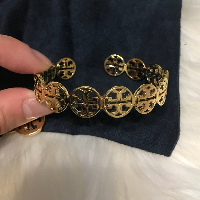 Tory Burch(トリーバーチ)のミミ様専用 トリーバーチ バングル レディースのアクセサリー(ブレスレット/バングル)の商品写真