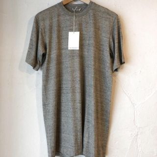 コモリ(COMOLI)のAURALEE  SEAMLESS CREW NECK TEE 美品(Tシャツ/カットソー(半袖/袖なし))