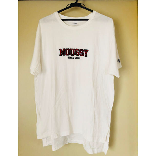 moussy(マウジー)のMOUSSY ロゴTシャツ レディースのトップス(Tシャツ(半袖/袖なし))の商品写真