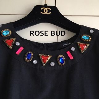 ローズバッド(ROSE BUD)のROSE BUD ネックビジューワンピース ドレス(ひざ丈ワンピース)