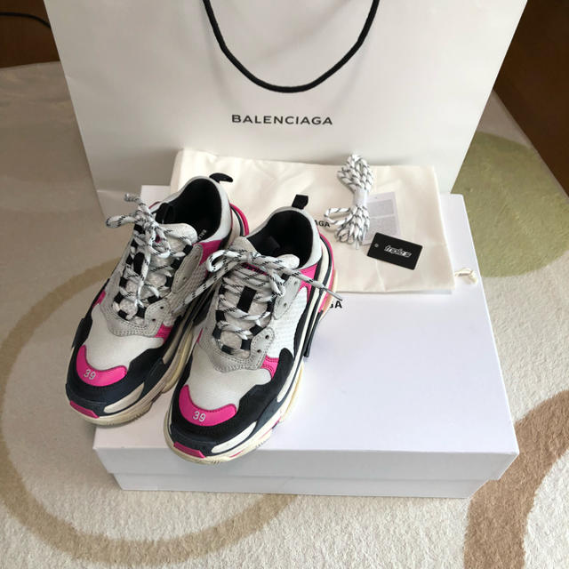 初回限定】 Balenciaga - 値下げ対応 balenciaga triple s ピンク