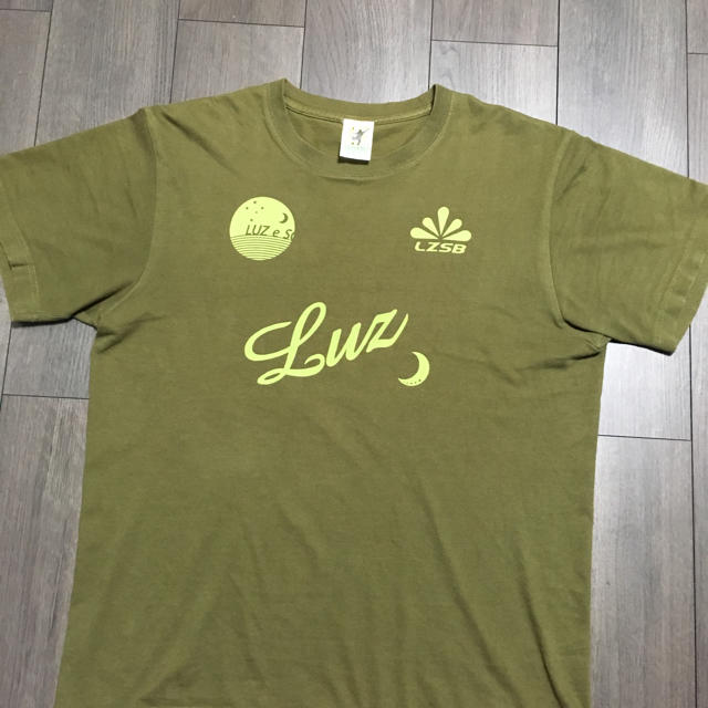 LUZ(ルース)のルースイソンブラ 半袖 Tシャツ Lサイズ スポーツ/アウトドアのサッカー/フットサル(ウェア)の商品写真