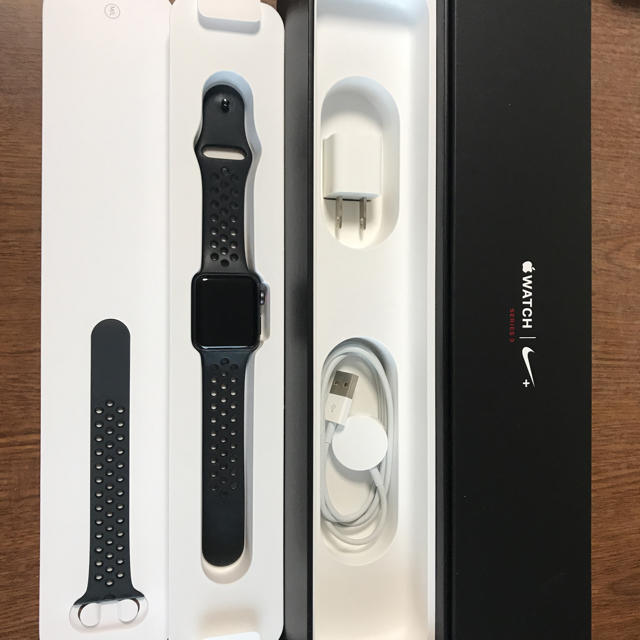 Applewatch Nike+(38mm),Spigenスタンド,キー型充電器 腕時計(デジタル)