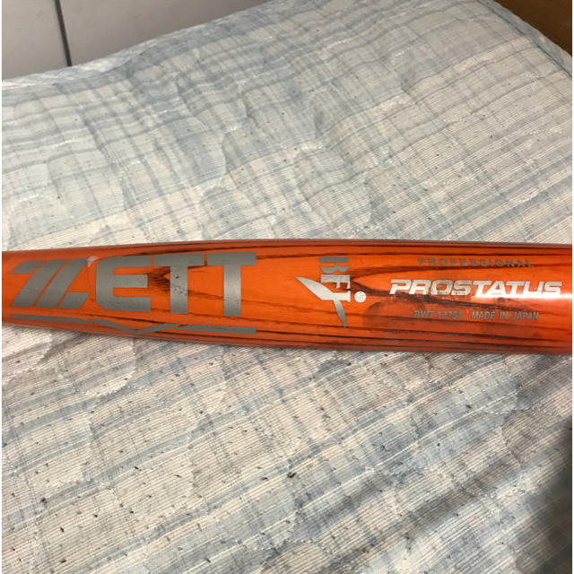 ZETT(ゼット)のZETT 木製バット BFJマーク入り スポーツ/アウトドアの野球(バット)の商品写真