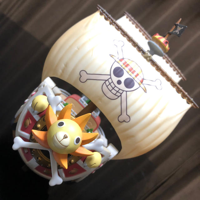 サニー号 美品 ワンピース ONEPIECE ハンドメイドのおもちゃ(フィギュア)の商品写真