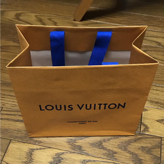 LOUIS VUITTON(ルイヴィトン)のルイヴィトン ショップ袋 レディースのバッグ(ショップ袋)の商品写真