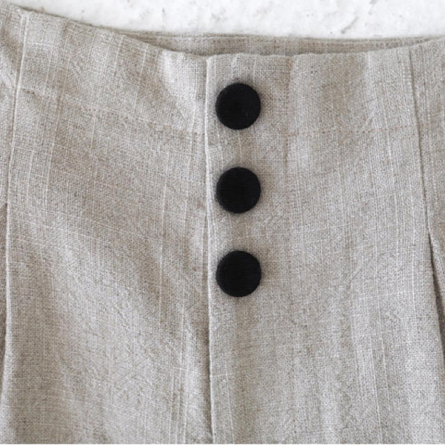 TODAYFUL(トゥデイフル)のTODAYFUL☆Linen Button Trousers レディースのパンツ(カジュアルパンツ)の商品写真