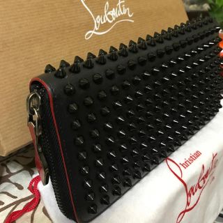 クリスチャンルブタン(Christian Louboutin)の5ルブタン財布(長財布)