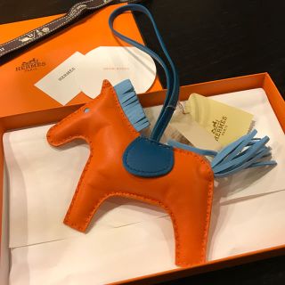 エルメス(Hermes)のエルメス ロデオ MM チャーム オレンジ フー(キーホルダー)