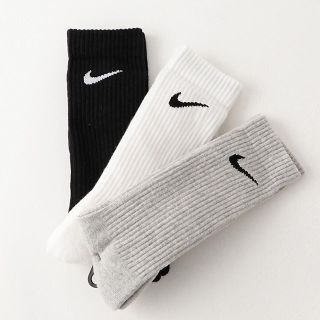 ナイキ(NIKE)の【新品】NIKE コットンクッションクルーソックス3P 3足セット マルチカラー(ソックス)