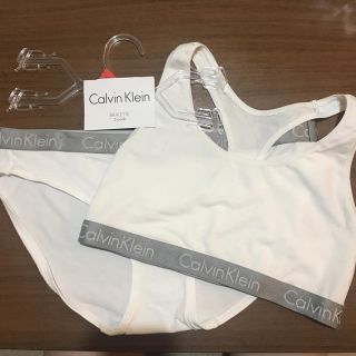 カルバンクライン(Calvin Klein)のカルバンクライン 下着 レディース 新品(ブラ&ショーツセット)