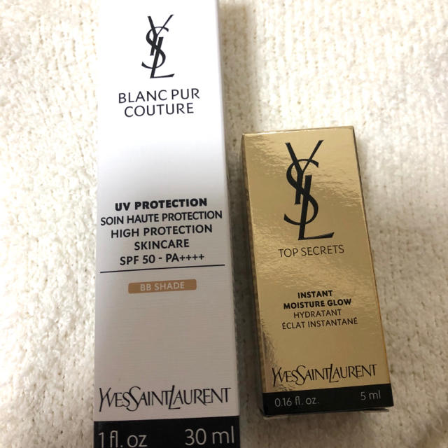 Yves Saint Laurent Beaute(イヴサンローランボーテ)のブランクチュールUV50 新品未使用 おまけ付き コスメ/美容のベースメイク/化粧品(BBクリーム)の商品写真