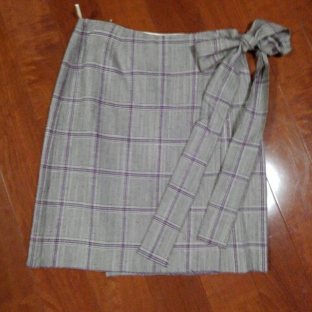 PRADA(プラダ)のプラダラップスカート新品未使用 レディースのスカート(ひざ丈スカート)の商品写真