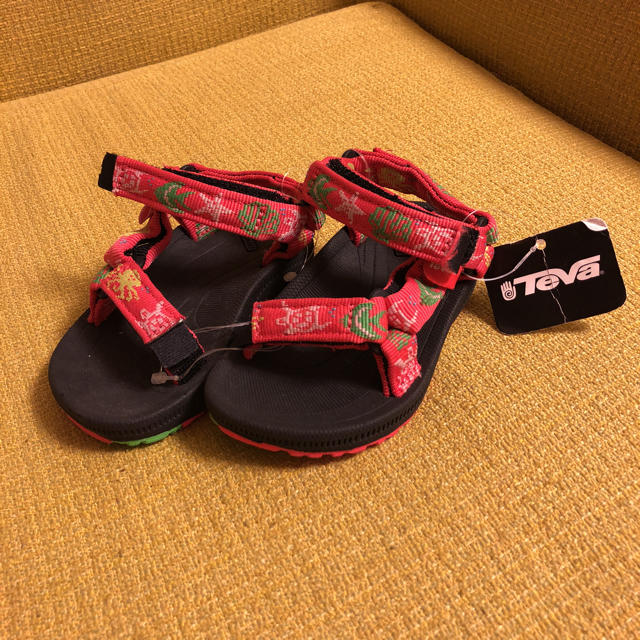 Teva(テバ)のteva サンダル キッズ/ベビー/マタニティのベビー靴/シューズ(~14cm)(サンダル)の商品写真