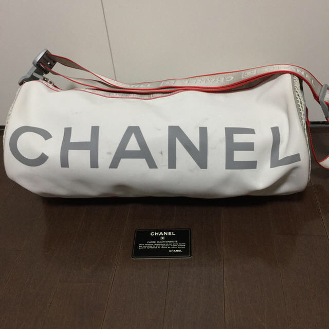CHANEL - シャネル スポーツライン バッグ お値下げ中の通販 by こ