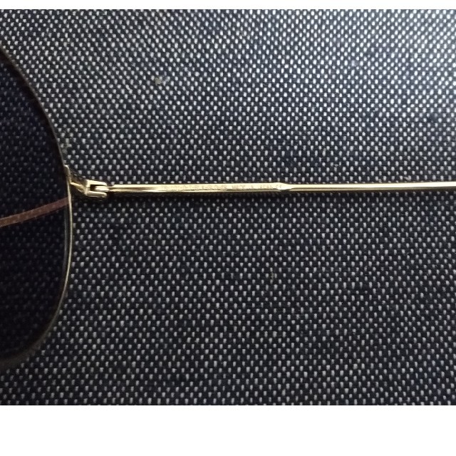 トムブラウン TB-101-D-T-BLK-GLD-49 DITA トムブラウン TB-101-D-T-BLK-GLD-49 DITA