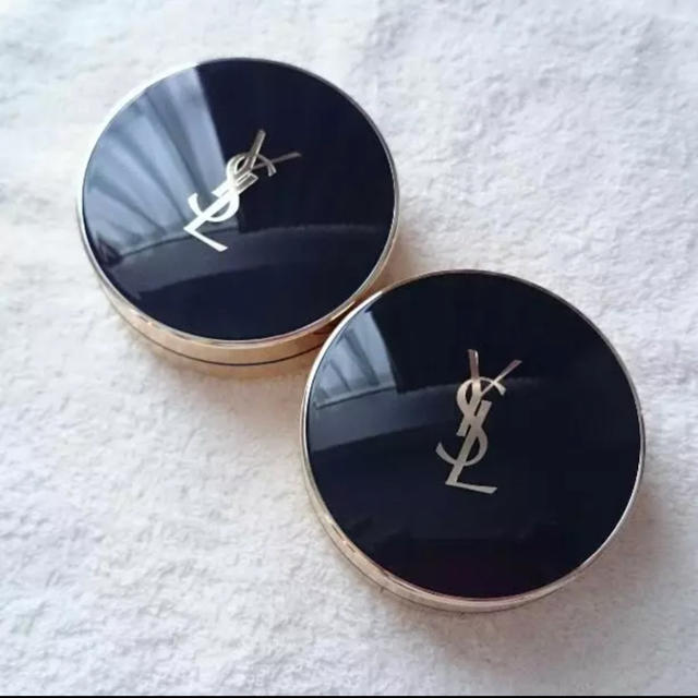 Yves Saint Laurent Beaute(イヴサンローランボーテ)のイヴ・サンローラン アンクル ド ポールクッションファンデ コスメ/美容のベースメイク/化粧品(ファンデーション)の商品写真