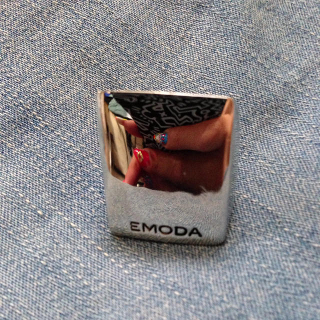 EMODA(エモダ)のEMODA ロゴリング レディースのアクセサリー(リング(指輪))の商品写真