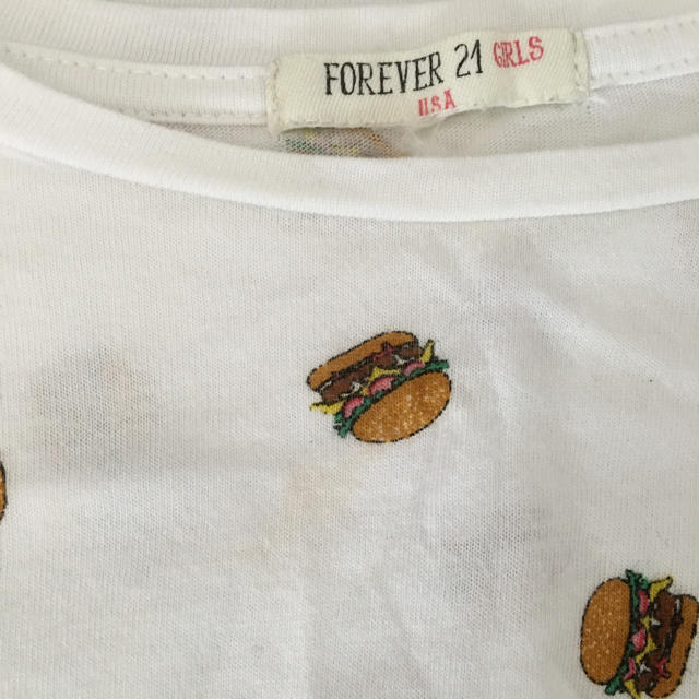 FOREVER 21(フォーエバートゥエンティーワン)のハンバーガーTシャツ キッズ キッズ/ベビー/マタニティのキッズ服女の子用(90cm~)(Tシャツ/カットソー)の商品写真