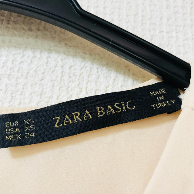 ZARA(ザラ)のZARA basic トップス レディースのトップス(シャツ/ブラウス(半袖/袖なし))の商品写真