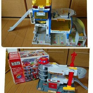 タカラトミー(Takara Tomy)のトミカ ハイパーブルーポリスステーション &  緊急司令基地  セット(ミニカー)