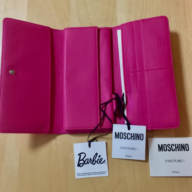 MOSCHINO(モスキーノ)のMOSCHINO x Barbie 長財布 モスキーノ お財布 レディースのファッション小物(財布)の商品写真
