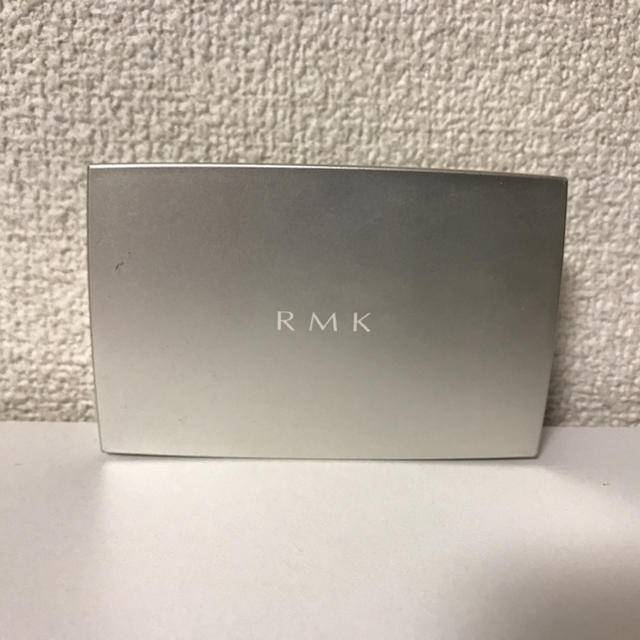 RMK(アールエムケー)のRMK UVパウダーファンデーション・ケース コスメ/美容のベースメイク/化粧品(ファンデーション)の商品写真