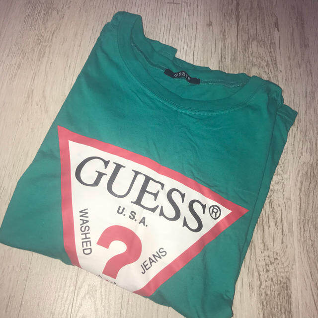 GUESS(ゲス)の«もち様専用💚GUESS Tシャツ» レディースのトップス(Tシャツ(半袖/袖なし))の商品写真