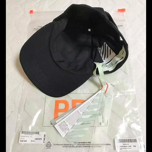 OFF WHITE   H∧L様専用 off white cap black アンド ソックスの通販