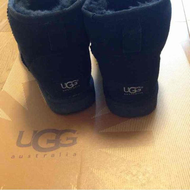 UGG(アグ)のUGG クラシックミニ ブラック レディースの靴/シューズ(ブーツ)の商品写真