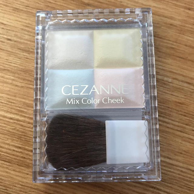 CEZANNE（セザンヌ化粧品）(セザンヌケショウヒン)のCEZANNE ハイライト コスメ/美容のベースメイク/化粧品(フェイスカラー)の商品写真