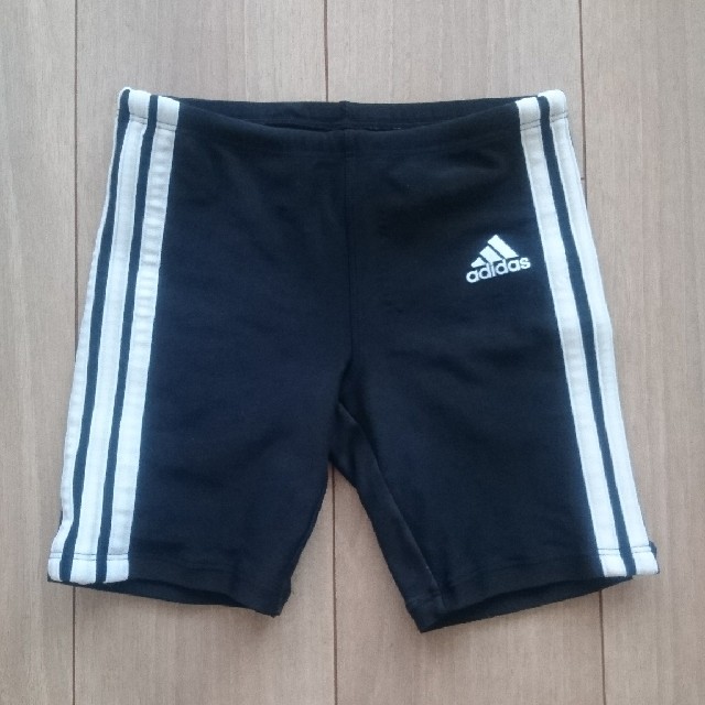 adidas(アディダス)のアディダス 3本ライン 水着 黒 キッズ/ベビー/マタニティのキッズ服男の子用(90cm~)(水着)の商品写真