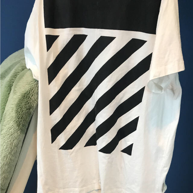 OFF-WHITE(オフホワイト)のOff-White Tシャツ メンズのトップス(Tシャツ/カットソー(半袖/袖なし))の商品写真
