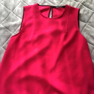 ザラ(ZARA)のZARA トップス(カットソー(半袖/袖なし))