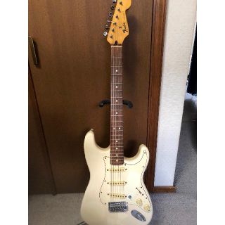 フェンダー(Fender)のFender Mexico ストラトキャスター ホワイト(エレキギター)