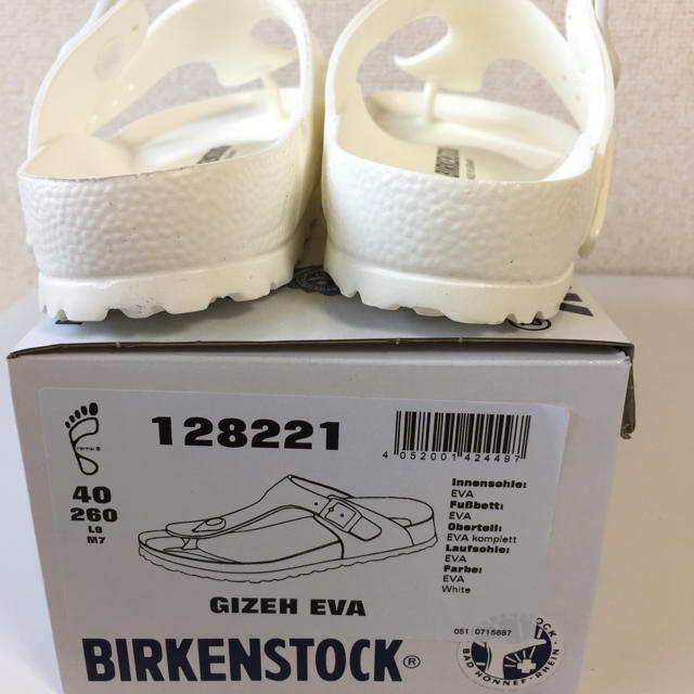 BIRKENSTOCK(ビルケンシュトック)の新品 BIRKENSTOCK ギゼ EVA 39 or 40 白 メンズの靴/シューズ(サンダル)の商品写真