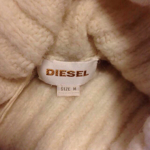 DIESEL(ディーゼル)のDIESELタートルニット 未使用 レディースのトップス(ニット/セーター)の商品写真