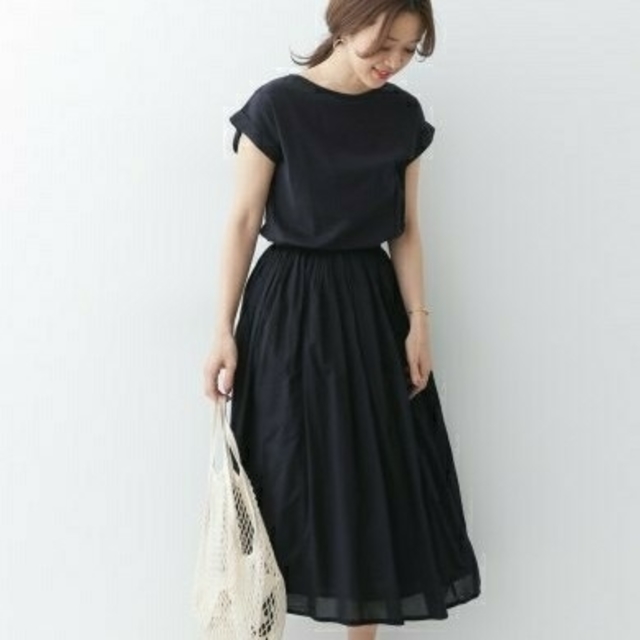 ★新品未使用タグ付き★UR DOORS*コットンギャザーワンピース