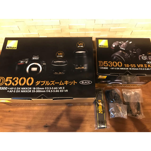 Nikon D5300 ダブルズームキット + 単焦点 Nikon D5300 ダブルズームキット + 単焦点