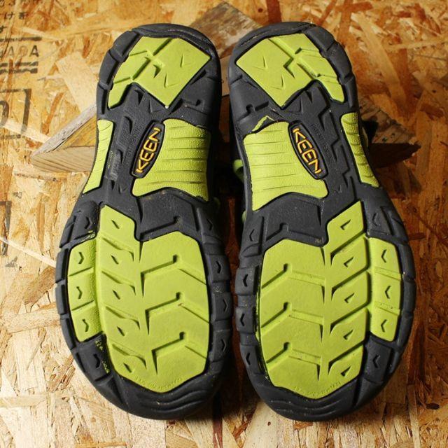 KEEN(キーン)のKEEN アンクルベルト グリーン ブラック スポーツサンダル 23.5ss28 レディースの靴/シューズ(サンダル)の商品写真